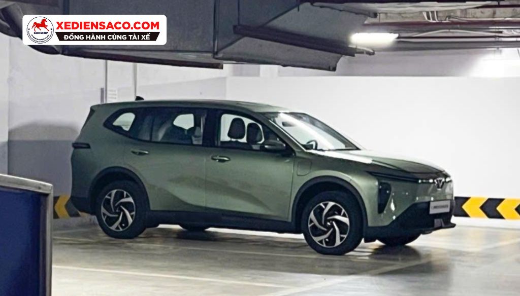 VinFast Limo kinh doanh