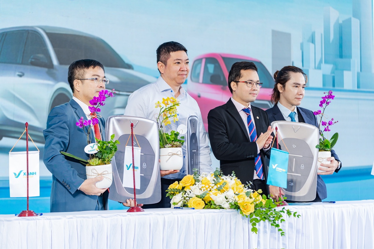 Xe Điện Saco - Đồng Hành Cùng Tài Xế Việt