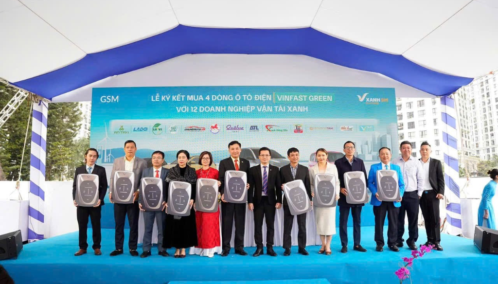 Bán xe VinFast Limousine cho tài xế